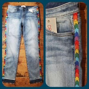 DRIFTWOOD Jackie Embroidered rainbow Skinny Jeans sz 25 free People